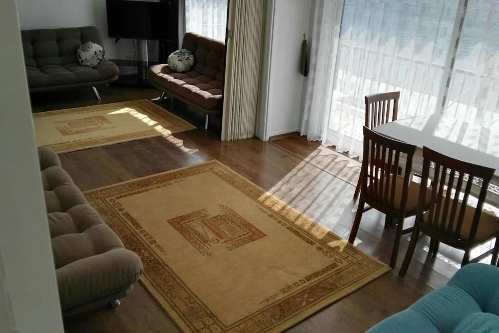 Uysal And Loft Seaside Apartament *