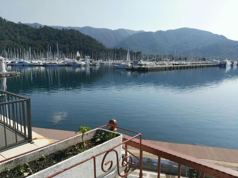Uysal And Loft Seaside Apartament